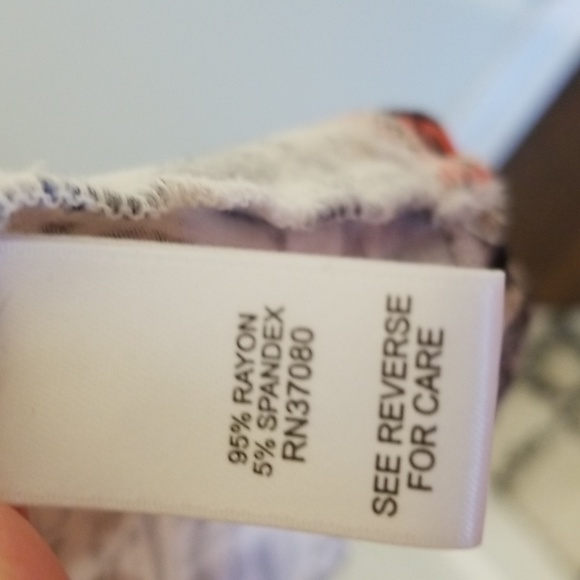 EST.1946 3/4 Sleeve Top - Picture 5 of 8